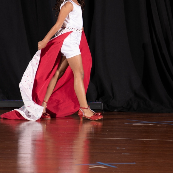 Fun Fashion white & red paint splatter romper set - Picture 4 of 4